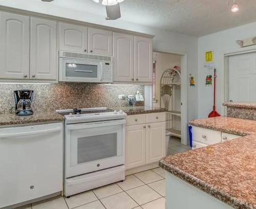 Islamorada House | Little Bay Compound