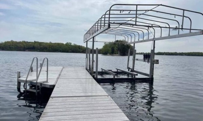 South Haven Cabin | Little Bear Cabin Rental Snowmobile, Boat, and Jet Ski Rentals Available
