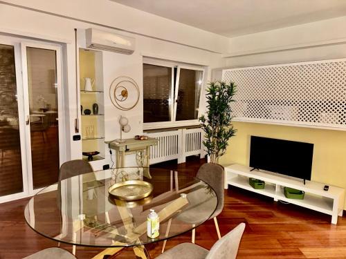Zona LIII Tomba di Nerone Apartment | Little Cassia