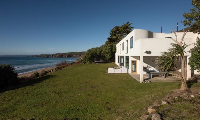 Praa Sands House | Little Cottage