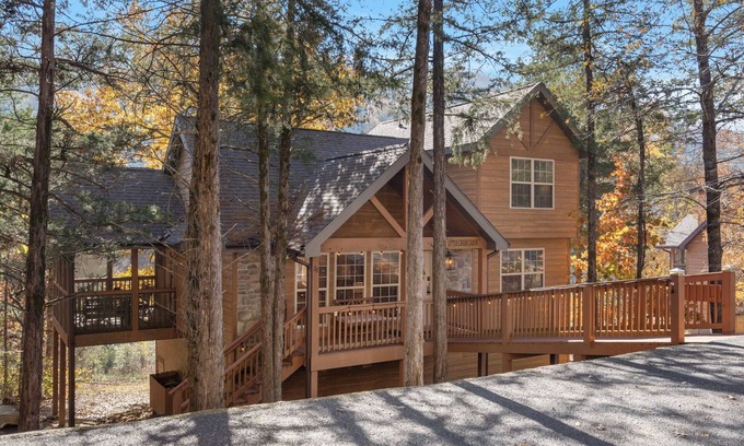 Branson West House | Little Creek Cabin