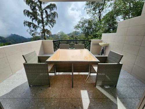 Bukit Fraser Apartment | Little England B8-3