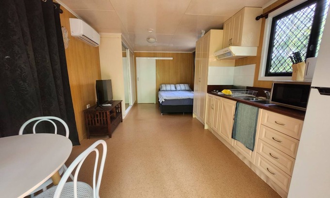 Cooktown Cabin | Little Green Bitty, Howard Street