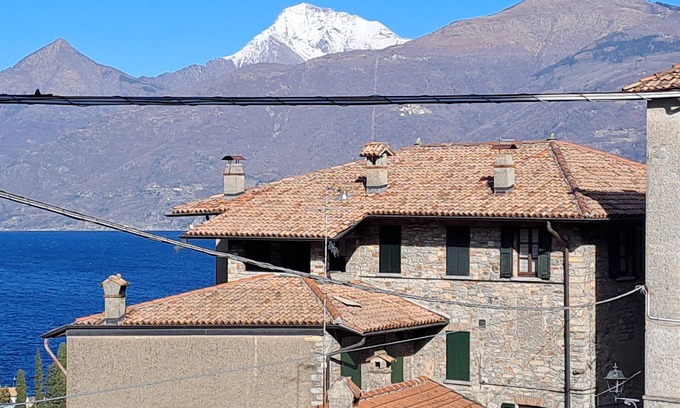 Menaggio House | Little House on the Bridge - See Reviews of charming stays in history!