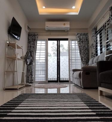 Sichon House | Little joys