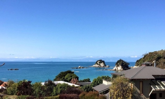 Kaiteriteri House | Little Kaiteriteri - Elevated Sea Views
