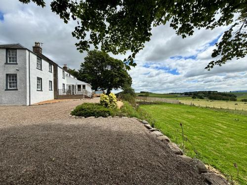 Kirriemuir House | Little Kenny Farmhouse