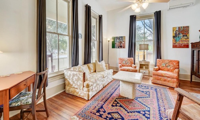 Southtown House | Little Lavaca #1