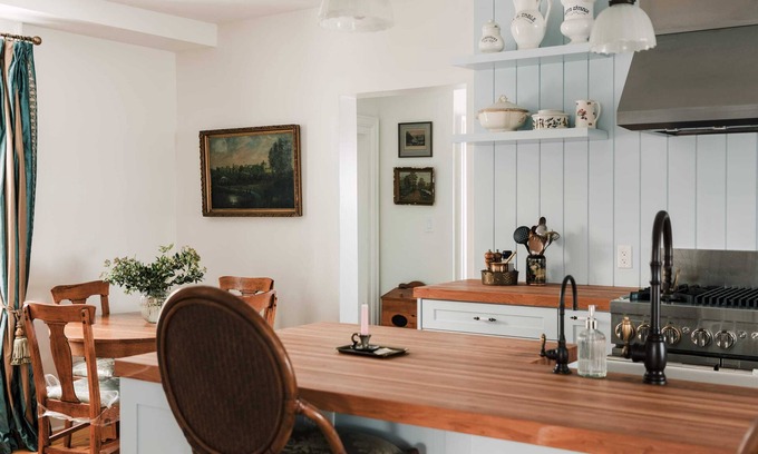 Ameliasburgh House | Little Louis - A Princely Take on a County Getaway