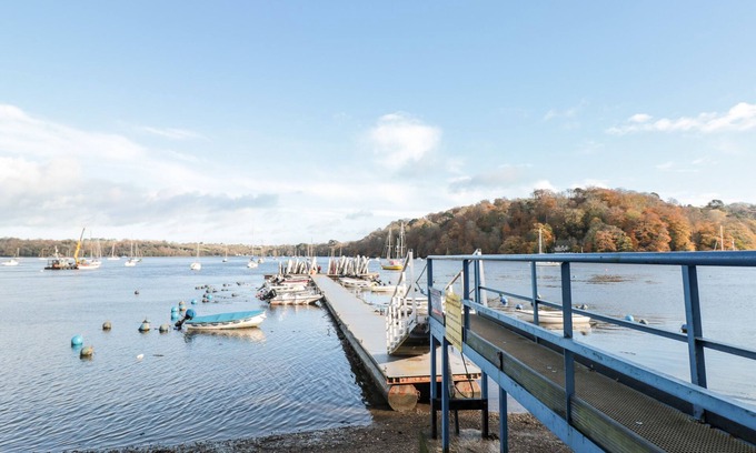 Dittisham Cottage | LITTLE MEADOW, pet friendly, character holiday cottage in Dittisham