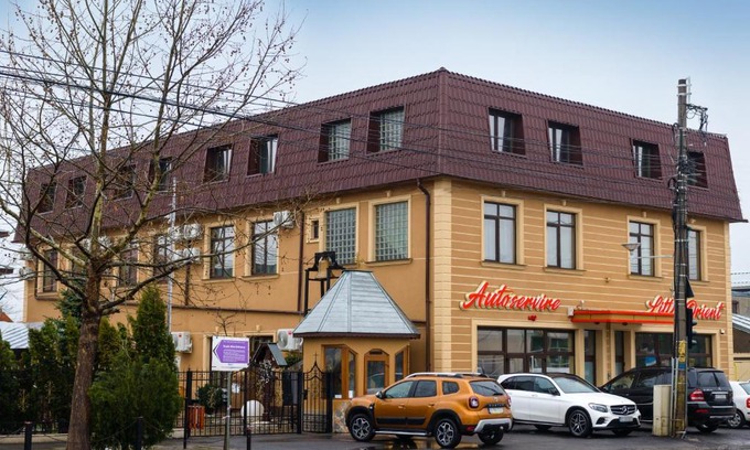 Braila Hotel | Little Orient