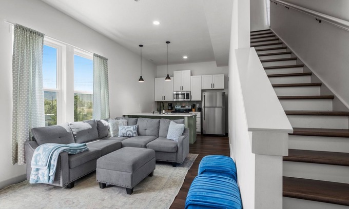 Lehi House | Little ranch in the city!