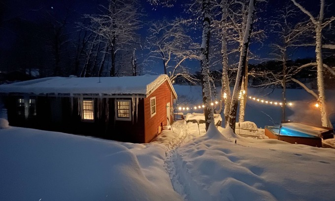 Almelund Cabin | Little Red Cabin - Hot Tub - Lake - ATV