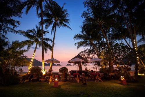Klong Son Resort | Little Sunshine Boutique Beach Resort & Spa