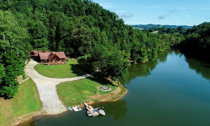 Tazewell Cabin | Little Sycamore Creek Landing - PRIVATE Norris Lakefront Cabin Views