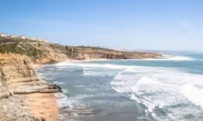 Ericeira Villa | Liv in by Ericeira Property