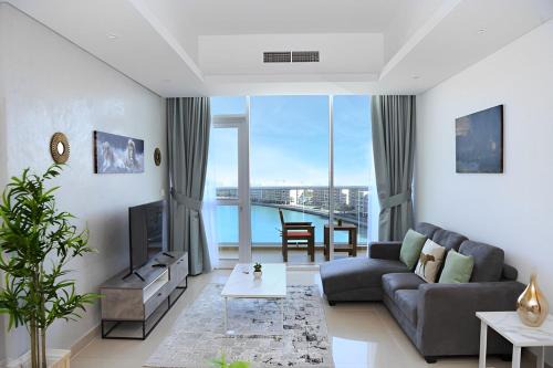 Mina Al Arab Apartment | Live close to Lagoons Canal - 1 BR Apartment