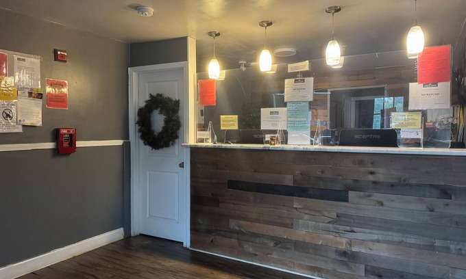 Jonesboro Cabin | Live In Lodge Extended Stay