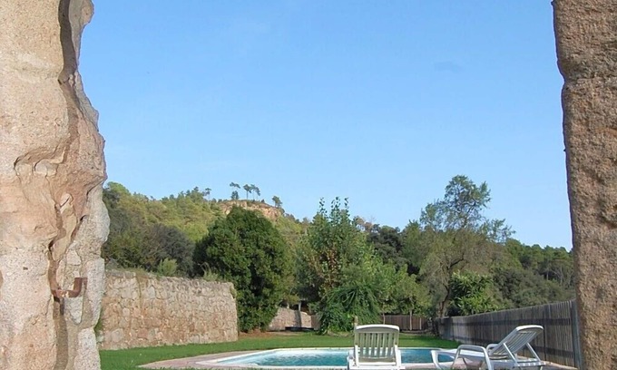 Olvan House | Live in outstanding surroundings in a beautiful rual apartment with lovely pool