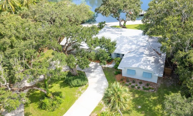 Orchid Isle Estates House | Live Oak on The Indian River