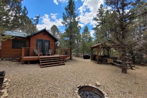 Orderville House | Live Simply Cabin, Walking distance to East Zion trails