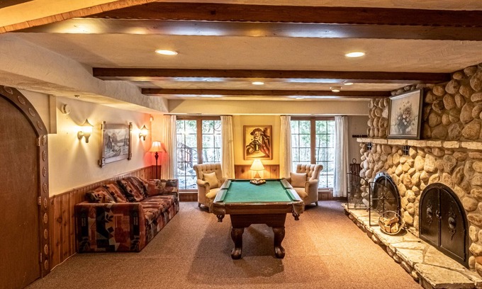 Sainte-Agathe-des-Monts Ski Chalet | Live the castle life for a short unforgettable stay.