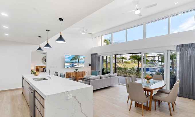 Avellanas Beach House | Live the Beach Life in Style: Very close to the Beach!