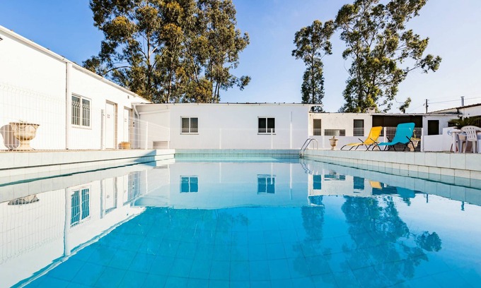 Madalena Apartment | LIVE WELL ☀ Beach Guest Home with Pool