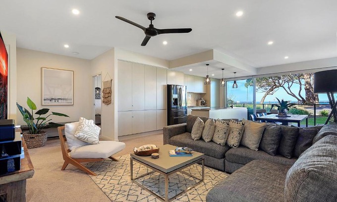 Huskisson Apartment | Living the Beach