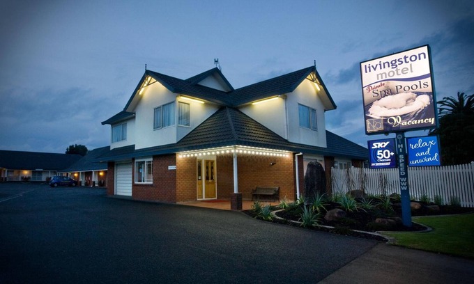 Whakatane Hotel | Livingston Motel