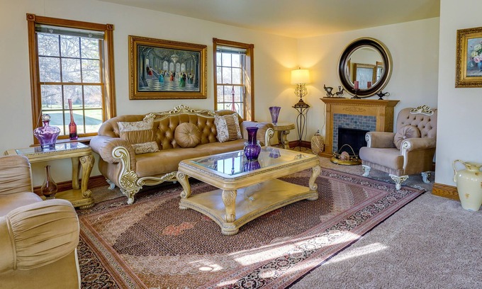 Livonia House | Livonia Vacation Rental ~ 23 Mi to Detroit!