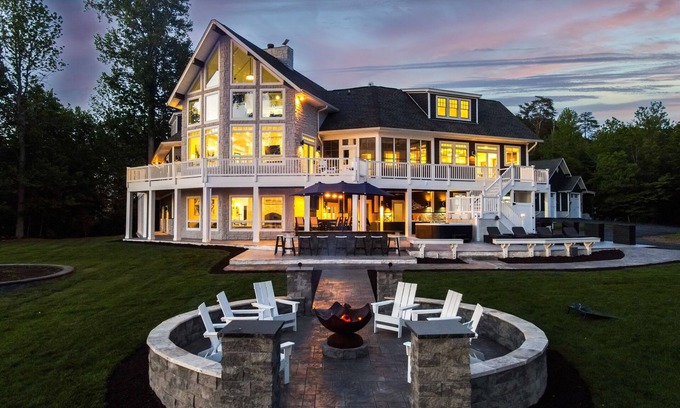 Bumpass House | LKA All Day! - An Expansive Waterfront Retreat on Lake Anna