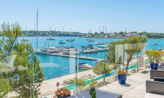Portocolom Apartment | Llevant - Apartment In Portocolom. Free Wifi