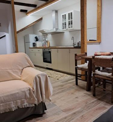 Valderrobres House | Lo Cremallé
