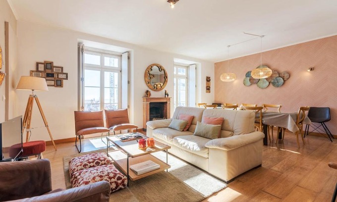Sacramento Apartment | Localtraveling Chiado Trindade