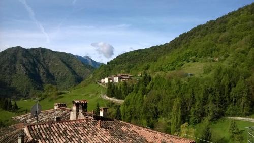 Gargnano Bed & Breakfast | Locanda Genzianella