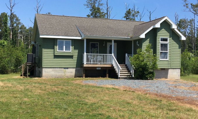Piney Island House | LOCATED IN THE CLOSEST NEIGHBORHOOD TO THE BEACH!