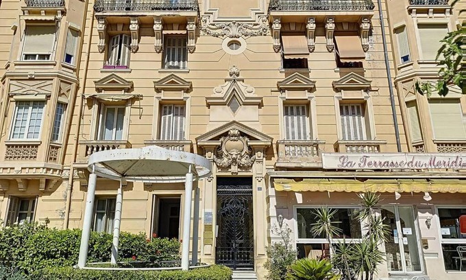 Beausoleil Apartment | Location appartement T2 entier.