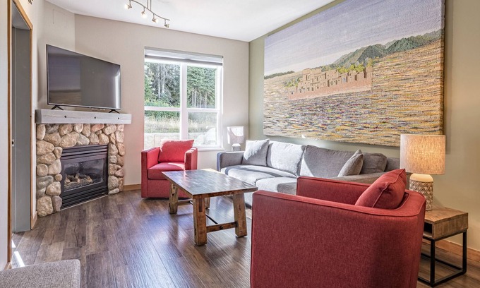 Silver Star Mountain Condo | Location, Location, Location! Large Corner Ground Floor Newly Renovated Condo
