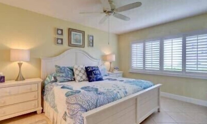 Fort Pierce Condo | LOCATION, LOCATION in Ocean Village Resort.Ground floor,great location