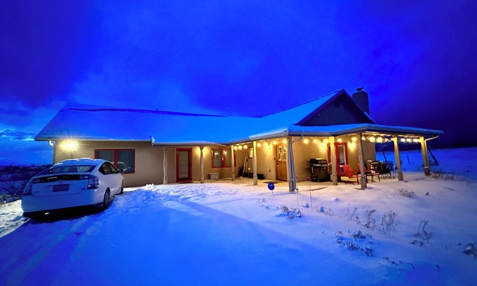 Arroyo Seco House | Location Location Location: Custom Home btwn Town of Taos & Taos Ski Valley!