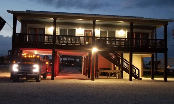 Port O Connor House | Location, Location! Only Steps to Froggies Boat Ramp and Bait dock