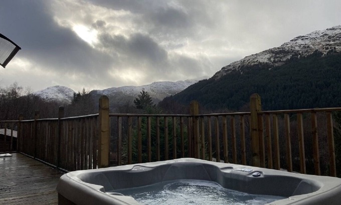 Loch Eck Cabin | Loch Eck Cabin Retreat with Hot Tub and Sauna Stunning views beautiful location