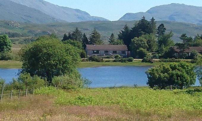 Salen House | Lochside in a beautiful setting, with stunning water front views of Lochshiel.