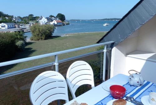Locmariaquer Apartment | Locmariaquer - Duplex 4 pers - accès direct à la plage