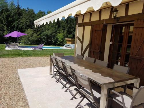 Fontaines-en-Sologne House | Lodge 9 chambres avec piscine chauffée, étang & activités au cœur de la Sologne - FR-1-491-384