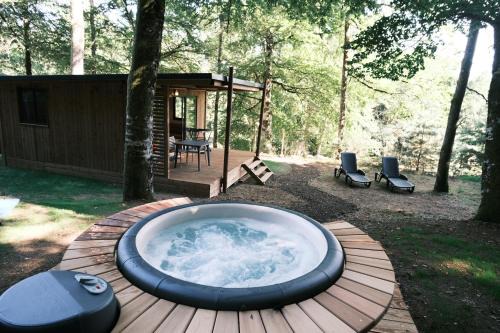 Liginiac Ski Chalet | Lodge avec SPA privatif - Foret et Lac