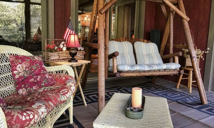 Mountain Home Cabin | Lodge Between The Lakes - Family Reunions!