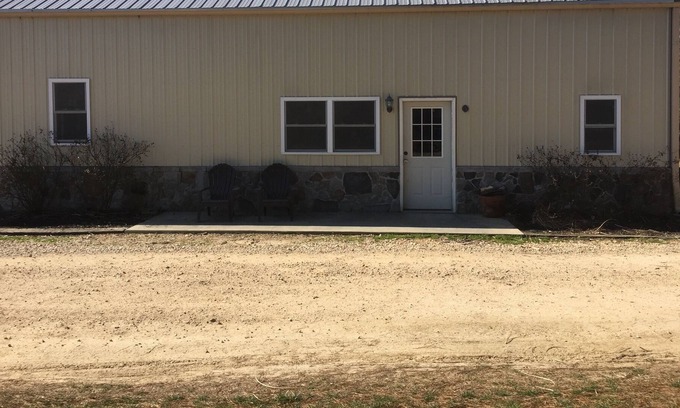 Cobden House | Lodge nestled in the foothills of the Shawnee National Forest