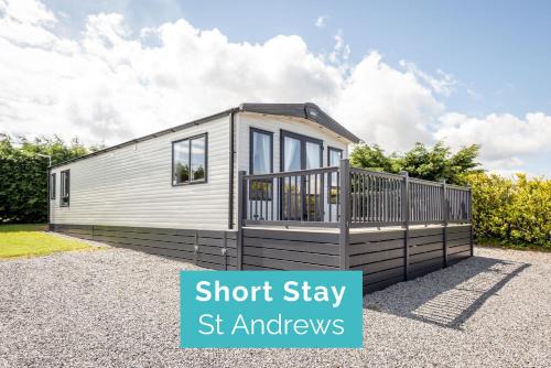 Strathkinness House | Lodge No 1 - St Andrews Lodge Park